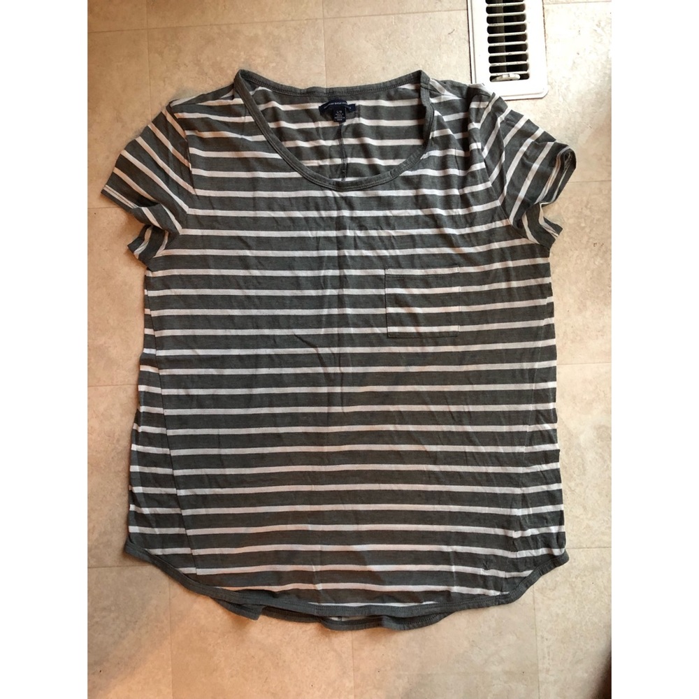 Striped American Eagle T-shirt—L